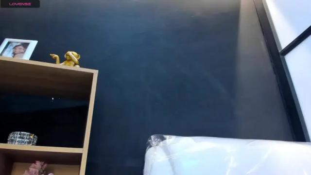 Image 10 of sabriinafiore Stream on Chaturbate on 16 months ago