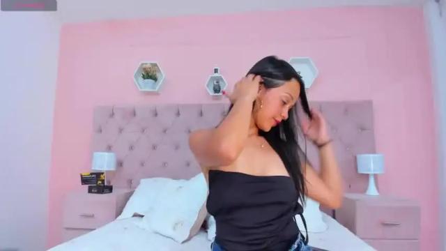Image 6 of sabriinafiore Stream on Chaturbate on 16 months ago