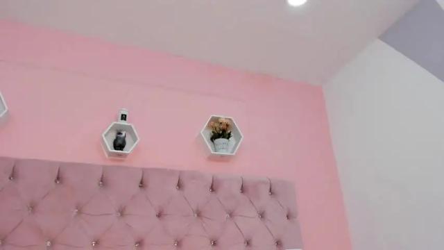 Image 2 of sabriinafiore Stream on Chaturbate on 16 months ago