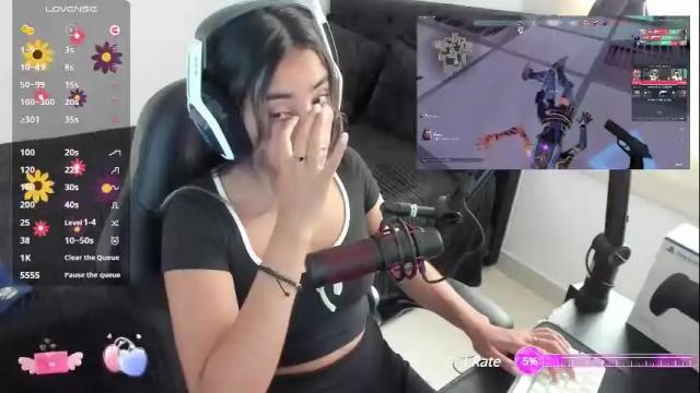 Image 6 of sabrina_chester_02 Stream on Chaturbate on 1 month ago
