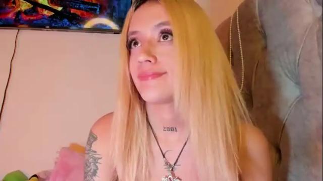 Image 10 of sabrina_cole Stream on Chaturbate on 2 months ago