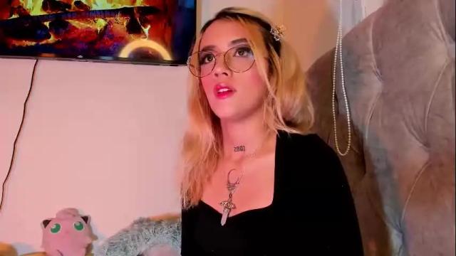 Image 8 of sabrina_cole Stream on Chaturbate on 1 month ago