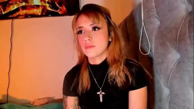 Image 3 of sabrina_cole Stream on Chaturbate on 1 month ago