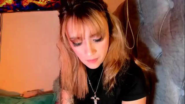 Image 8 of sabrina_cole Stream on Chaturbate on 1 month ago