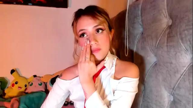 Image 12 of sabrina_cole Stream on Chaturbate on 1 month ago