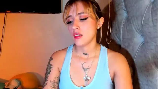 Image 7 of sabrina_cole Stream on Chaturbate on 28 days ago