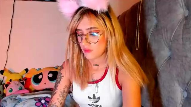 Image 3 of sabrina_cole Stream on Chaturbate on 7 days ago