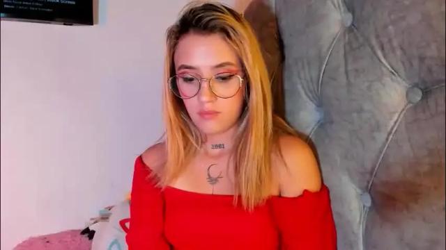 Image 12 of sabrina_cole Stream on Chaturbate on 6 days ago