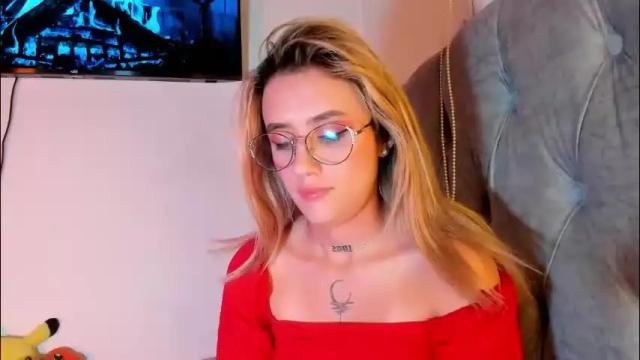 Image 8 of sabrina_cole Stream on Chaturbate on 6 days ago