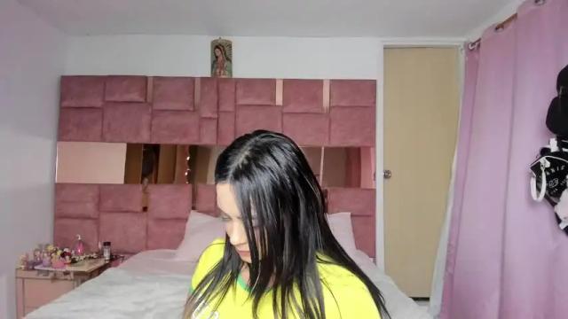 Image 8 of sabrina_geek Stream on Chaturbate on 1 month ago