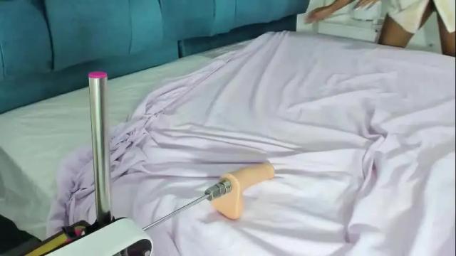 Image 2 of sabrina_hills Stream on Chaturbate on 2 days ago