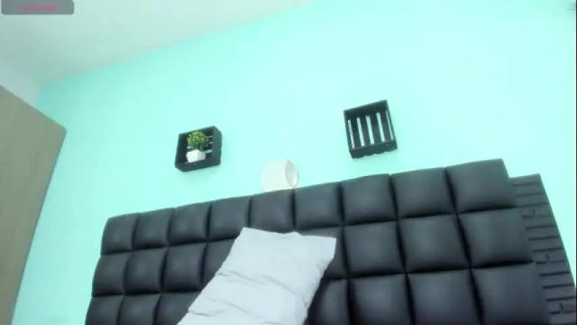 Image 6 of sabrina_med Stream on Chaturbate on 4 days ago