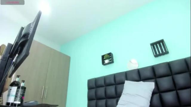 Image 7 of sabrina_med Stream on Chaturbate on 4 days ago