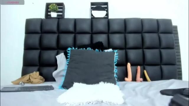 Image 6 of sabrina_med Stream on Chaturbate on 1 month ago