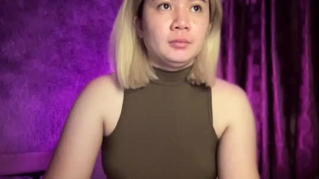 Image 2 of sabrina_miller4 Stream on Chaturbate on 3 months ago