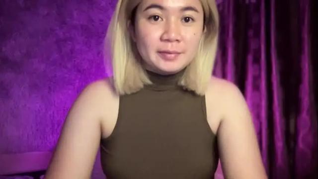 Image 3 of sabrina_miller4 Stream on Chaturbate on 3 months ago