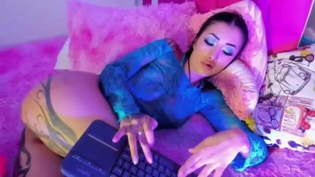 Image 11 of sabrina_palsuon11 Stream on Chaturbate on 20 months ago