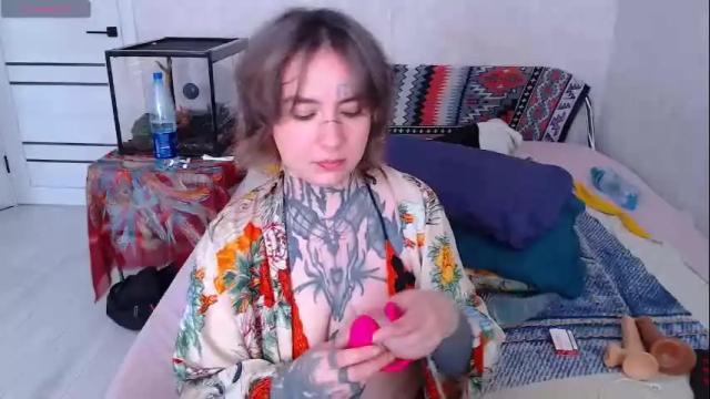 Image 4 of sabrina_raiders_666 Stream on Chaturbate on 4 months ago