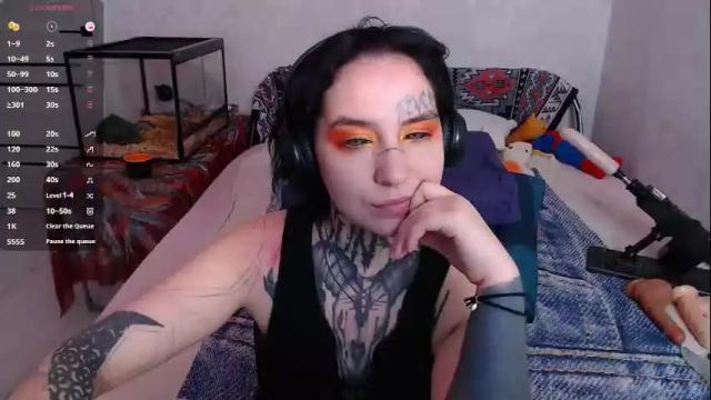 Image 2 of sabrina_raiders_666 Stream on Chaturbate on 3 months ago