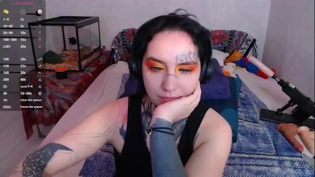 Image 4 of sabrina_raiders_666 Stream on Chaturbate on 3 months ago