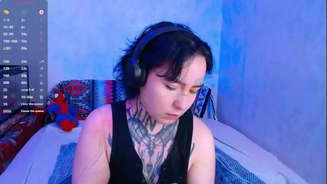 Image 2 of sabrina_raiders_666 Stream on Chaturbate on 3 months ago