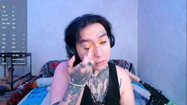 Image 4 of sabrina_raiders_666 Stream on Chaturbate on 3 months ago