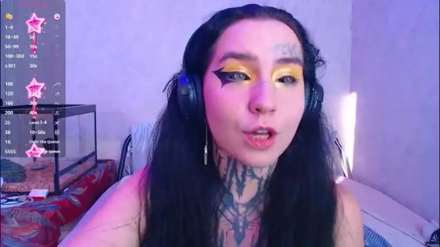 Image 4 of sabrina_raiders_666 Stream on Chaturbate on 2 months ago