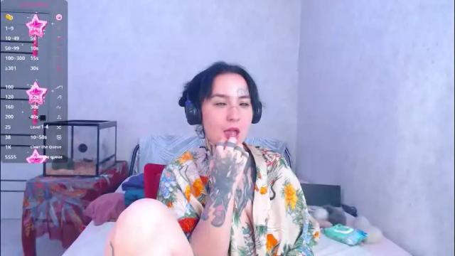 Image 12 of sabrina_raiders_666 Stream on Chaturbate on 2 months ago