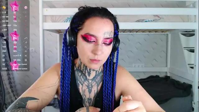 Image 12 of sabrina_raiders_666 Stream on Chaturbate on 2 months ago