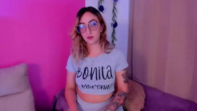 Image 12 of sabrinaa_montana Stream on Chaturbate on 16 months ago