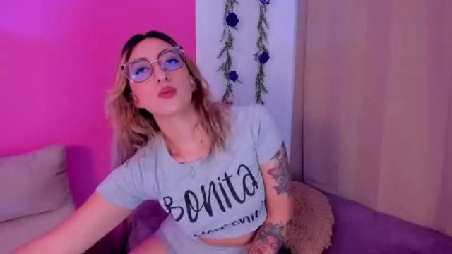 Image 3 of sabrinaa_montana Stream on Chaturbate on 16 months ago