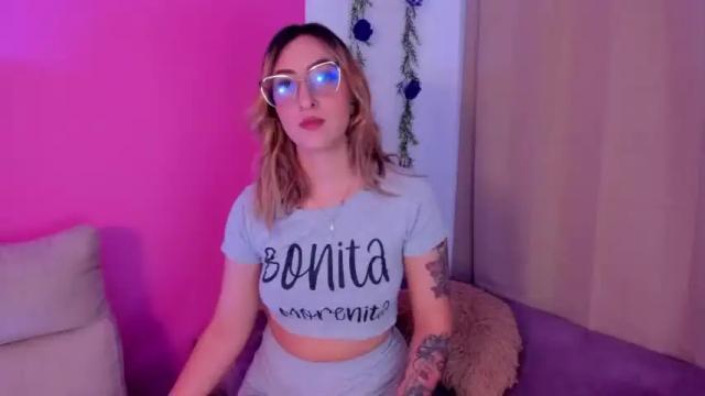 Image 7 of sabrinaa_montana Stream on Chaturbate on 16 months ago