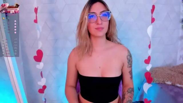 Image 7 of sabrinaa_montana Stream on Chaturbate on 16 months ago