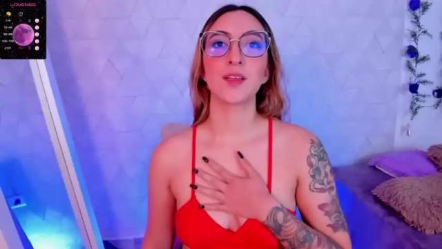 Image 4 of sabrinaa_montana Stream on Chaturbate on 16 months ago