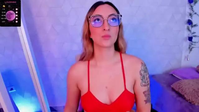 Image 7 of sabrinaa_montana Stream on Chaturbate on 16 months ago