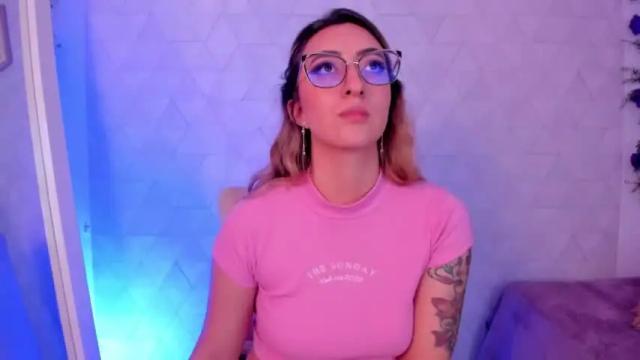 Image 11 of sabrinaa_montana Stream on Chaturbate on 15 months ago