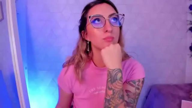 Image 12 of sabrinaa_montana Stream on Chaturbate on 15 months ago