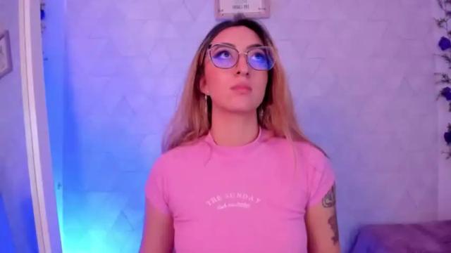 Image 3 of sabrinaa_montana Stream on Chaturbate on 15 months ago