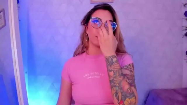 Image 4 of sabrinaa_montana Stream on Chaturbate on 15 months ago