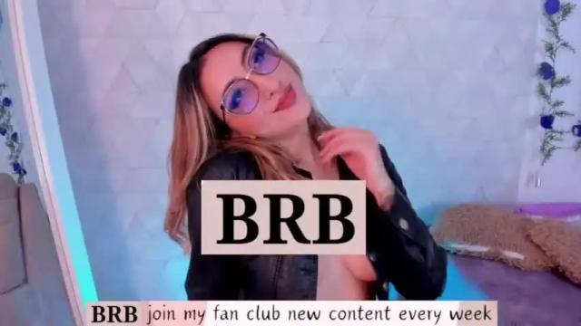 Image 6 of sabrinaa_montana Stream on Chaturbate on 15 months ago