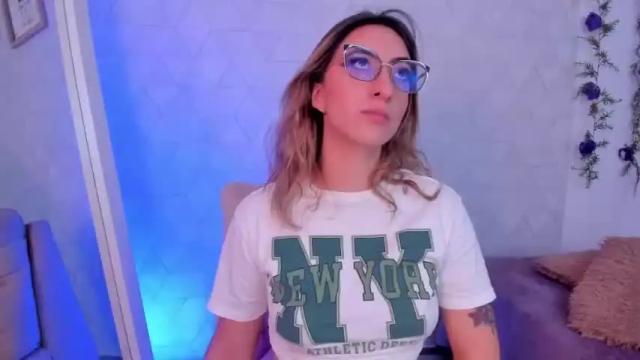 Image 10 of sabrinaa_montana Stream on Chaturbate on 14 months ago