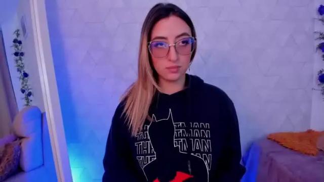 Image 2 of sabrinaa_montana Stream on Chaturbate on 14 months ago