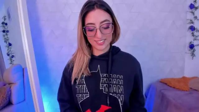 Image 8 of sabrinaa_montana Stream on Chaturbate on 14 months ago