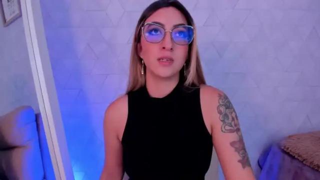 Image 2 of sabrinaa_montana Stream on Chaturbate on 14 months ago