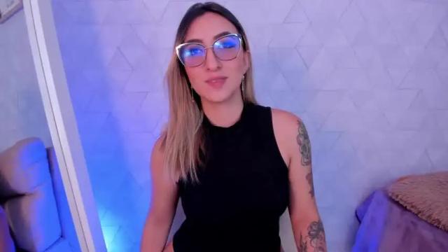 Image 7 of sabrinaa_montana Stream on Chaturbate on 14 months ago