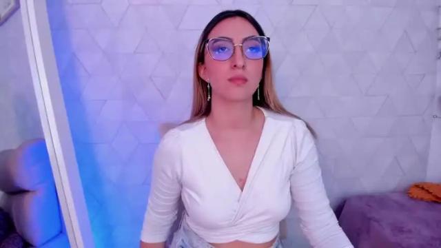 Image 4 of sabrinaa_montana Stream on Chaturbate on 14 months ago