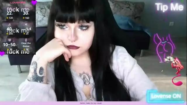 Image 8 of sabrinaasterisk Stream on Chaturbate on 1 month ago