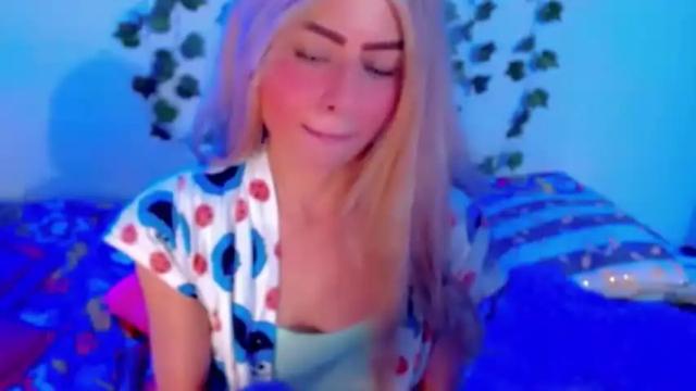 Image 7 of sabrinaexpositoxx Stream on Chaturbate on 21 months ago