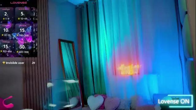 Image 3 of sabrinajadex Stream on Chaturbate on 29 days ago