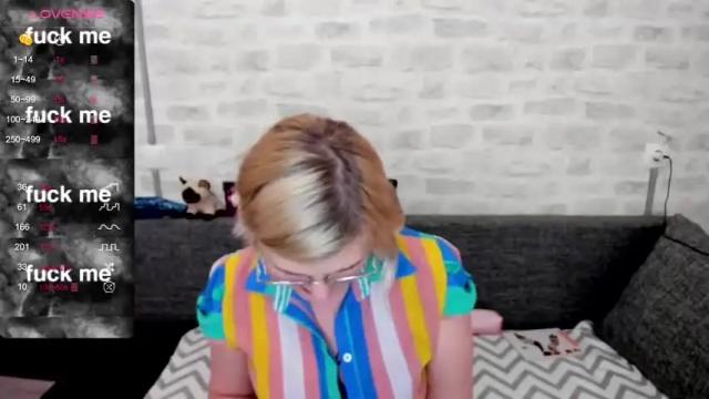 Image 3 of sabrinamacmarren Stream on Chaturbate on 13 months ago